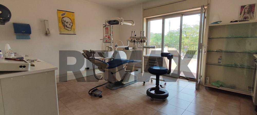ufficio in vendita a Caltagirone