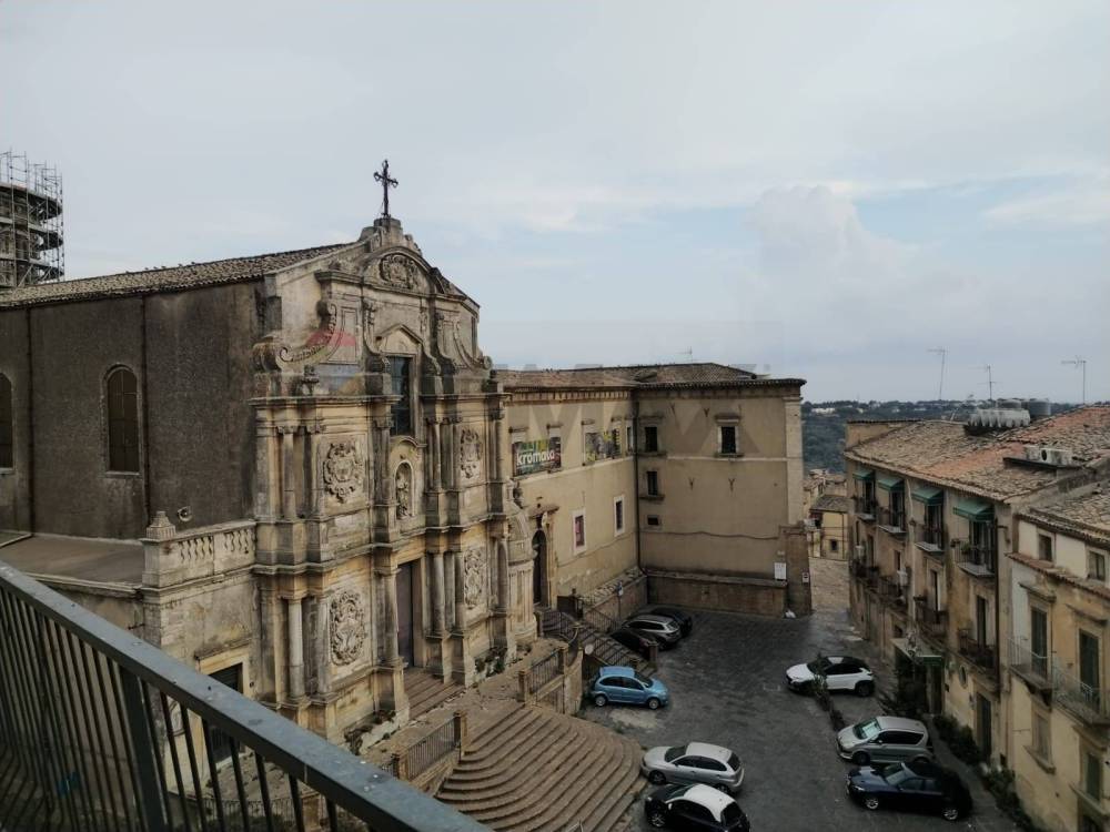 appartamento in vendita a Caltagirone in zona Signore del Soccorso