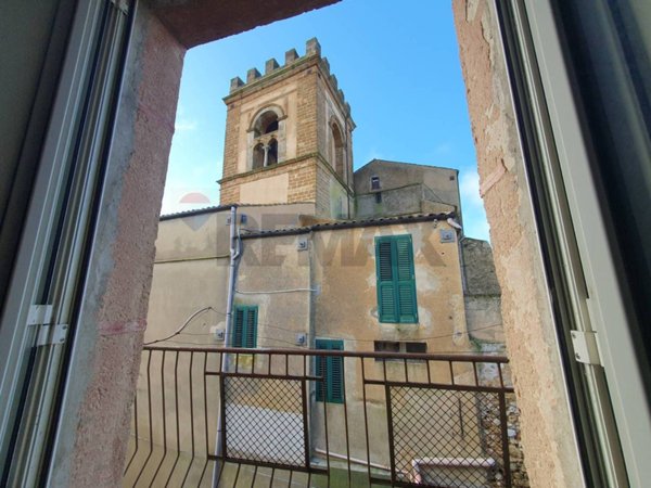 casa indipendente in vendita a Caltagirone in zona Signore del Soccorso