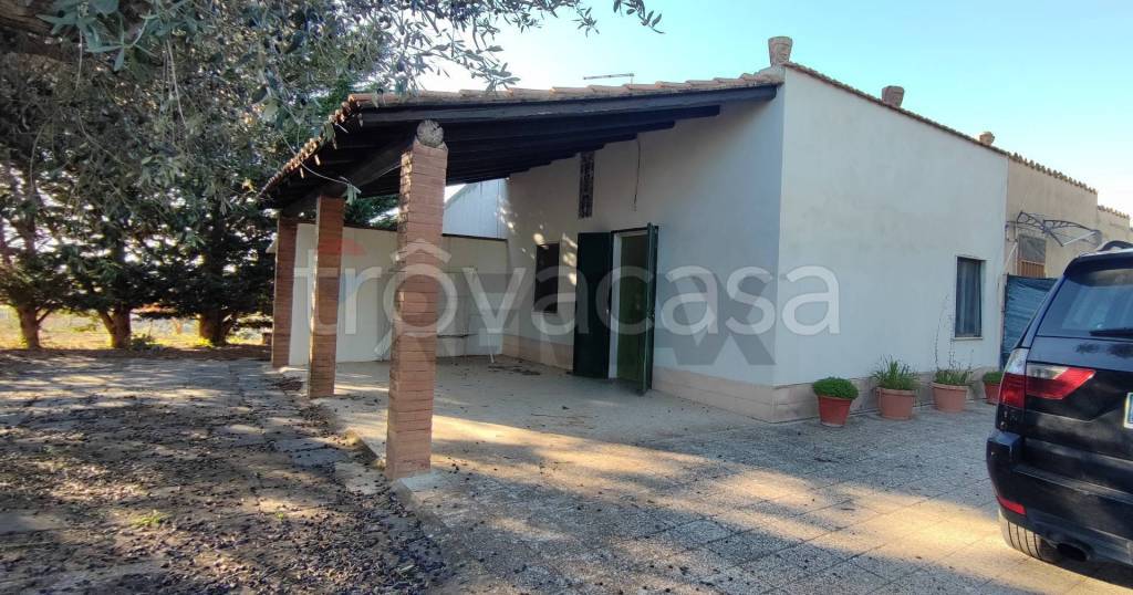 casa indipendente in vendita a Caltagirone