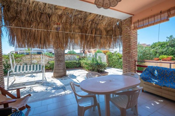 casa indipendente in vendita a Caltagirone
