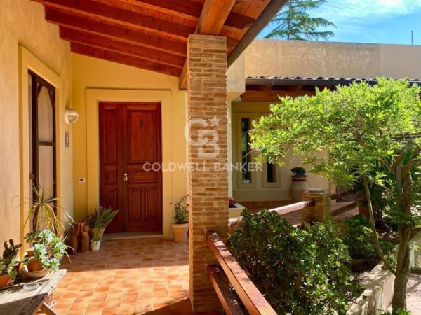 casa indipendente in vendita a Caltagirone