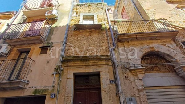 appartamento in vendita a Caltagirone in zona Signore del Soccorso