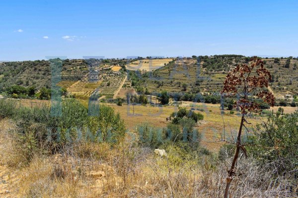 terreno in vendita a Caltagirone in zona Signore del Soccorso