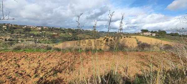 terreno in vendita a Caltagirone