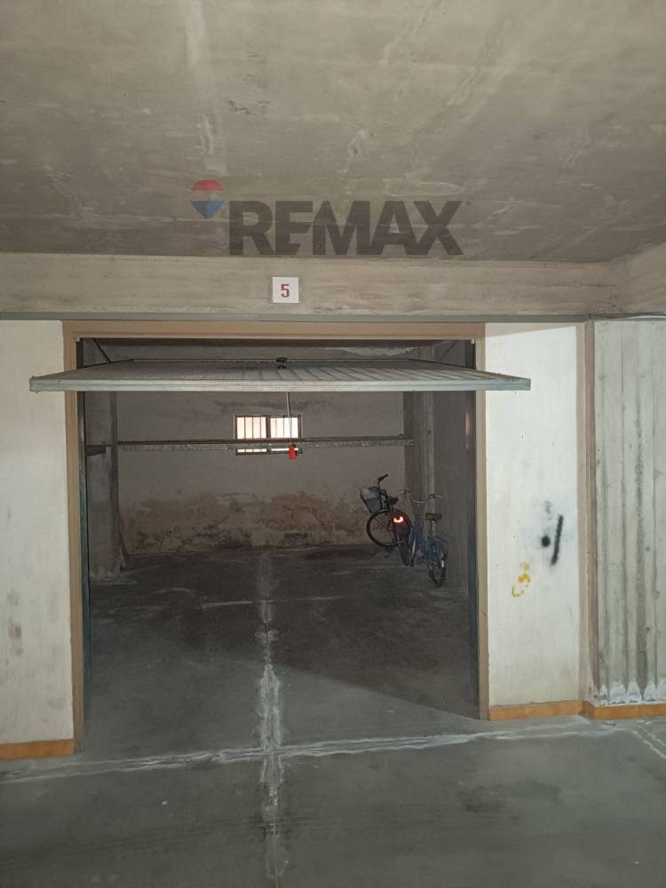 box auto in vendita a Caltagirone