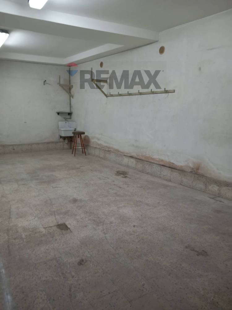 box auto in vendita a Caltagirone