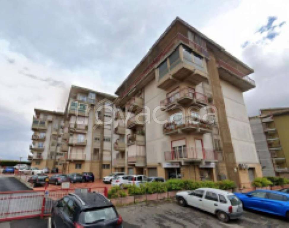 box auto in vendita a Caltagirone