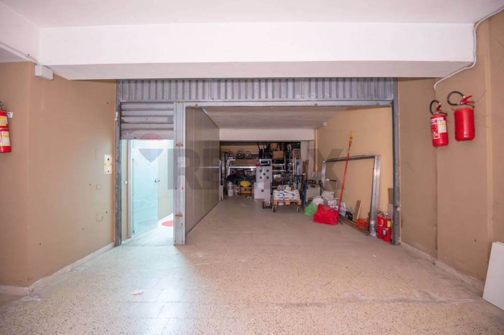 locale di sgombero in vendita a Caltagirone