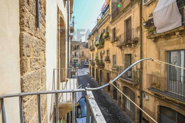 appartamento in vendita a Caltagirone in zona Signore del Soccorso