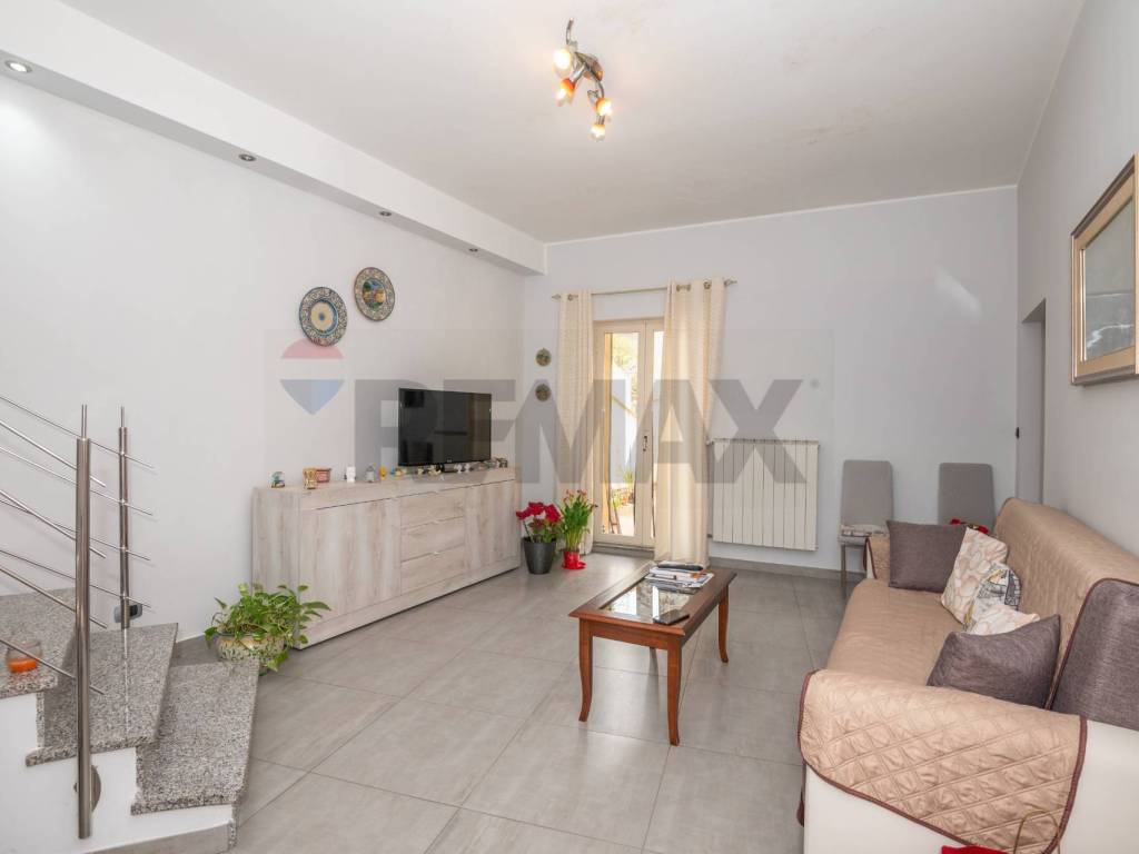 casa indipendente in vendita a Caltagirone in zona Signore del Soccorso