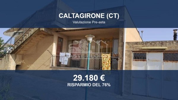 casa indipendente in vendita a Caltagirone in zona Colleggiata
