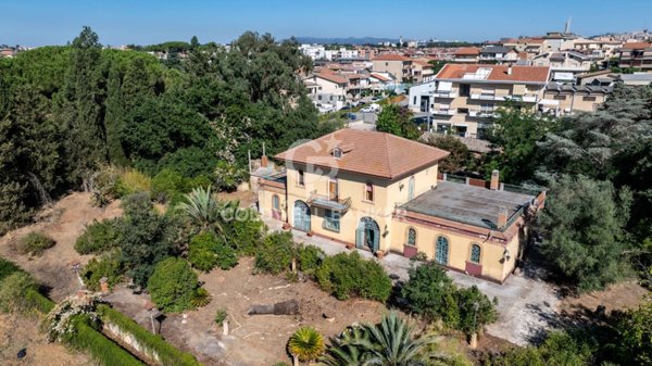 casa indipendente in vendita a Caltagirone