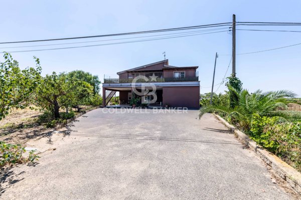 casa indipendente in vendita a Caltagirone in zona Piano San Paolo