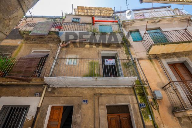 casa indipendente in vendita a Caltagirone