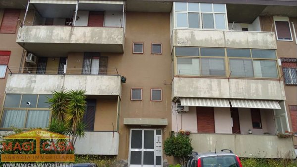 appartamento in vendita a Camporotondo Etneo in zona Villaggio Sant'Antonio