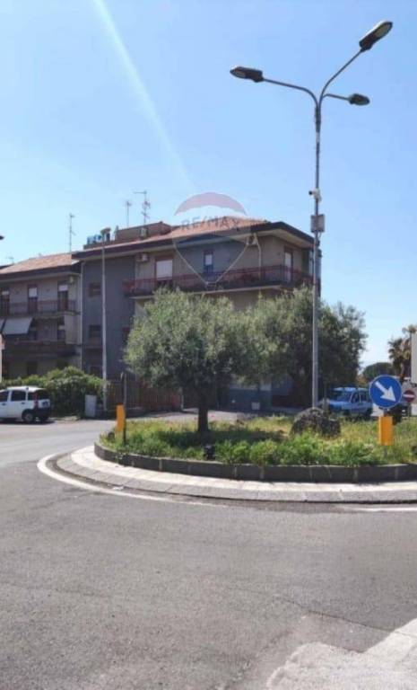 appartamento in vendita a Camporotondo Etneo