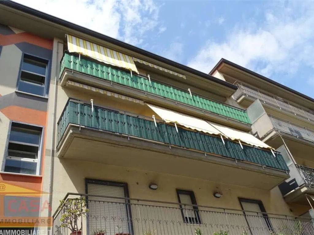 appartamento in vendita a Camporotondo Etneo