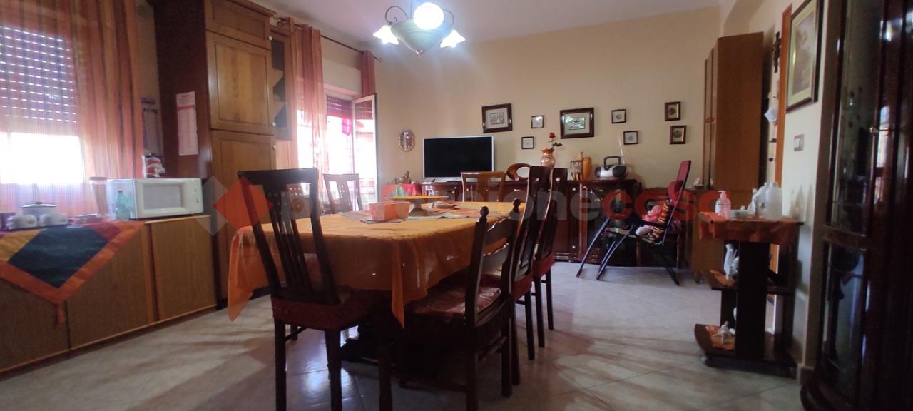 appartamento in vendita a Camporotondo Etneo