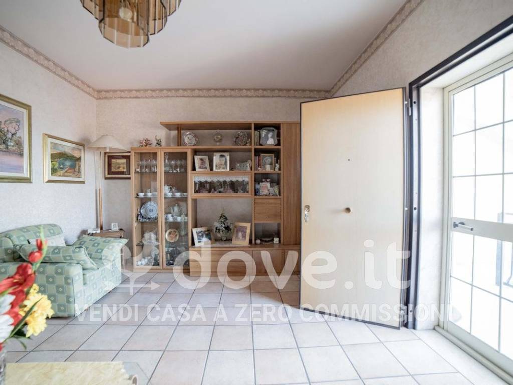 appartamento in vendita a Camporotondo Etneo in zona Centro Storico