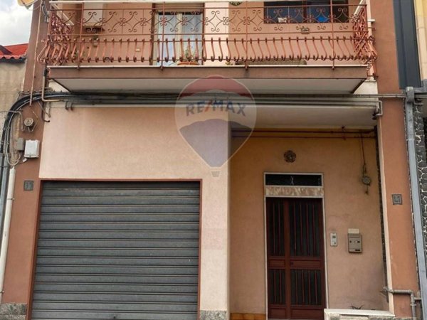 casa indipendente in vendita a Camporotondo Etneo in zona Piano Tavola