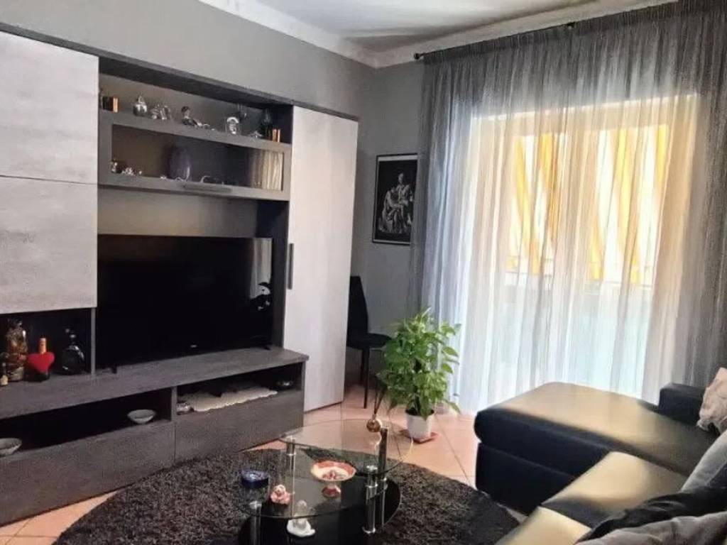appartamento in vendita a Camporotondo Etneo