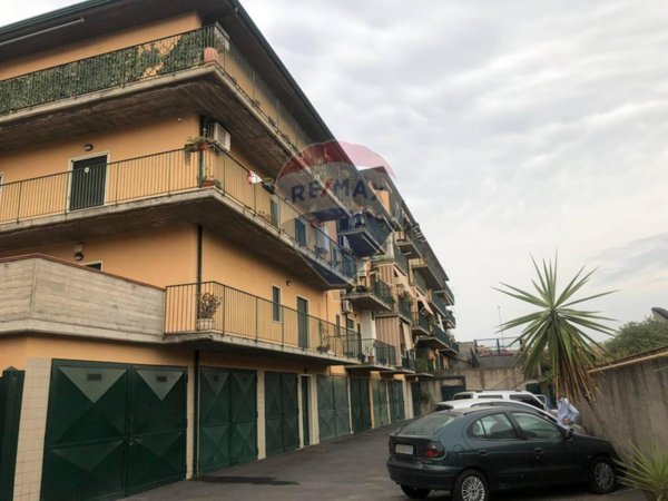 appartamento in vendita a Camporotondo Etneo in zona Piano Tavola