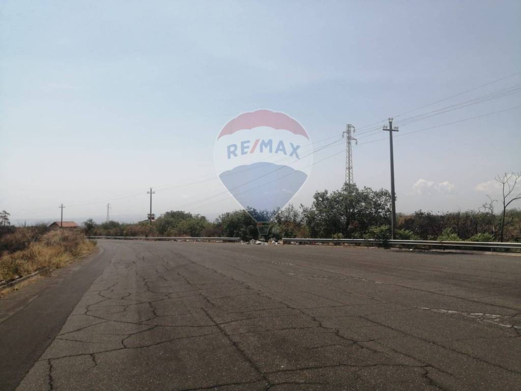 terreno agricolo in vendita a Camporotondo Etneo
