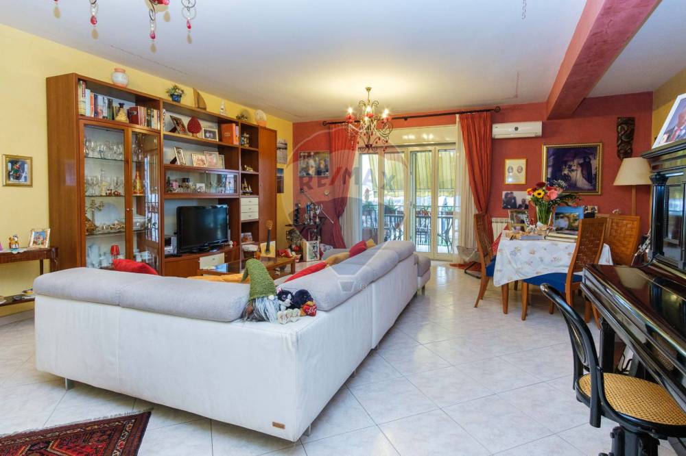 appartamento in vendita a Camporotondo Etneo in zona Piano Tavola