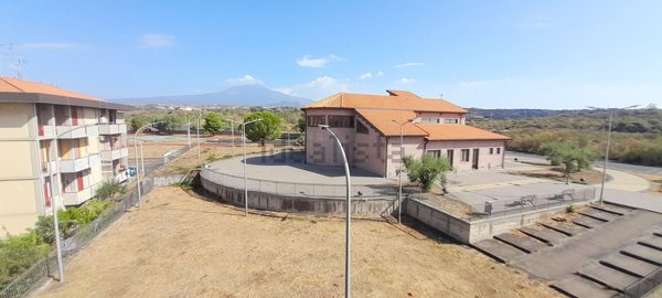 appartamento in vendita a Camporotondo Etneo in zona Villaggio Sant'Antonio