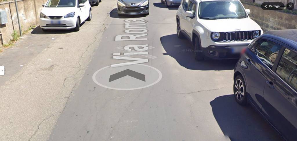 appartamento in vendita a Camporotondo Etneo in zona Centro Storico