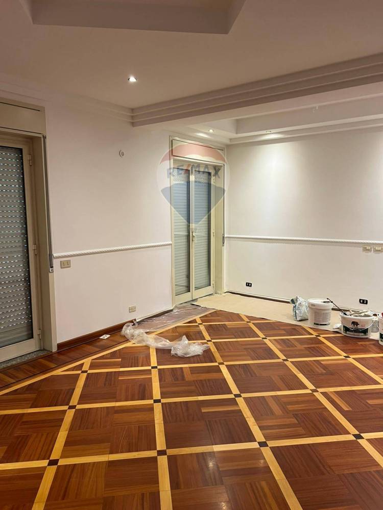 appartamento in vendita a Camporotondo Etneo in zona Centro Storico