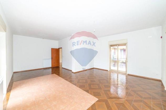 appartamento in vendita a Camporotondo Etneo in zona Centro Storico