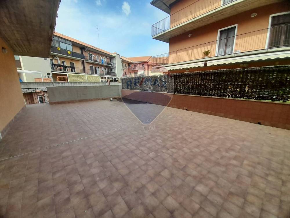 appartamento in vendita a Camporotondo Etneo in zona Piano Tavola