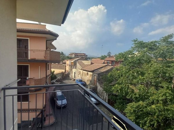 appartamento in vendita a Camporotondo Etneo