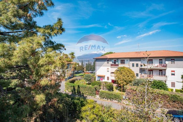 appartamento in vendita a Camporotondo Etneo