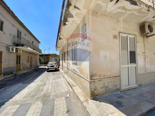 casa indipendente in vendita a Camporotondo Etneo