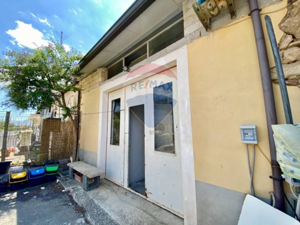 casa indipendente in vendita a Camporotondo Etneo