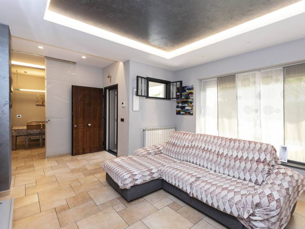 villa in vendita a Camporotondo Etneo