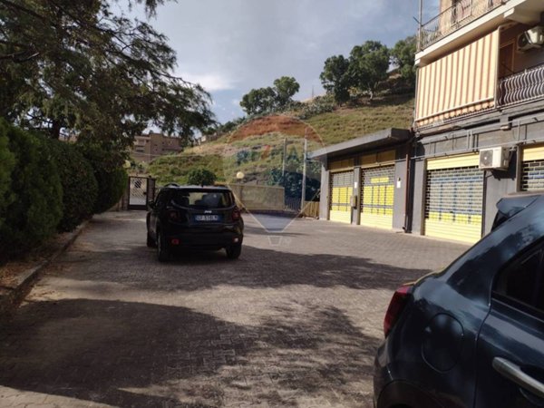 appartamento in vendita a Camporotondo Etneo