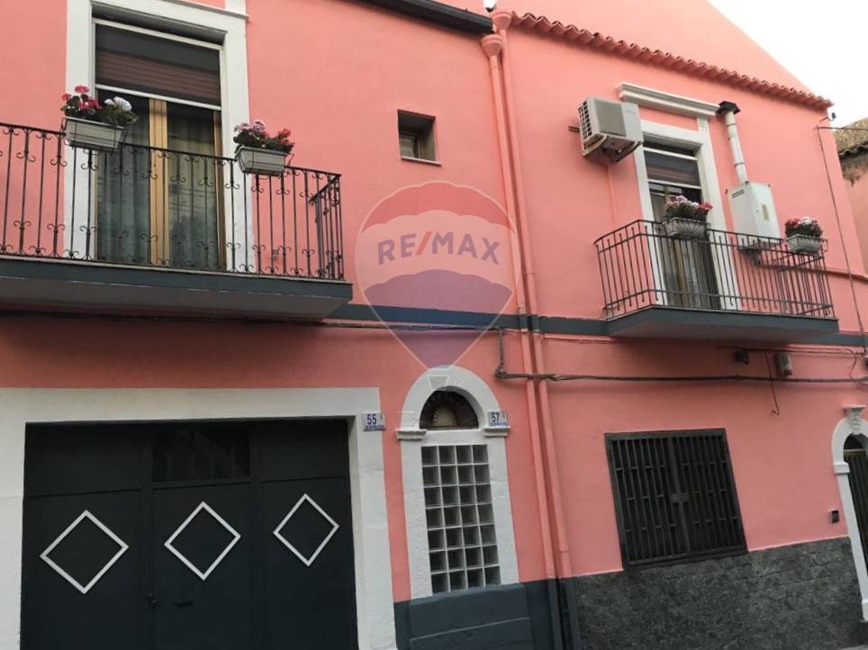 casa indipendente in vendita a Camporotondo Etneo
