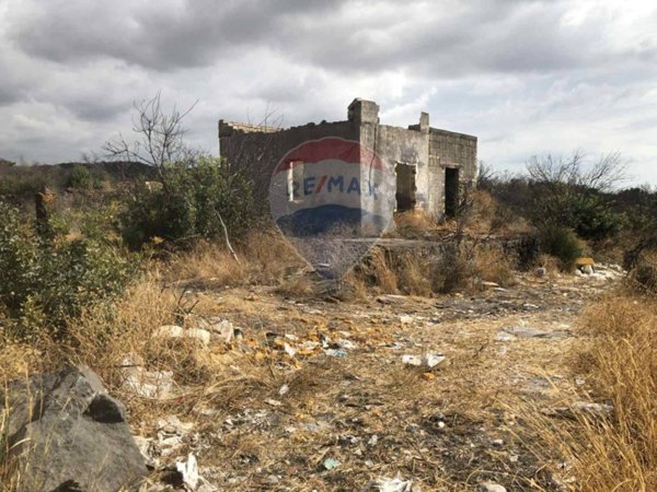 casa indipendente in vendita a Camporotondo Etneo