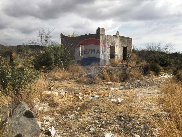 casale in vendita a Camporotondo Etneo