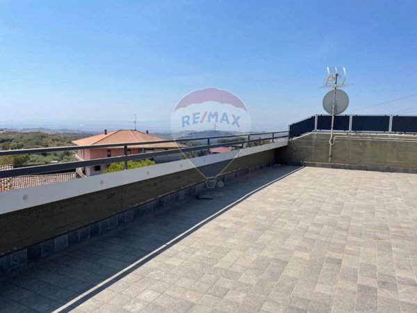 appartamento in vendita a Camporotondo Etneo