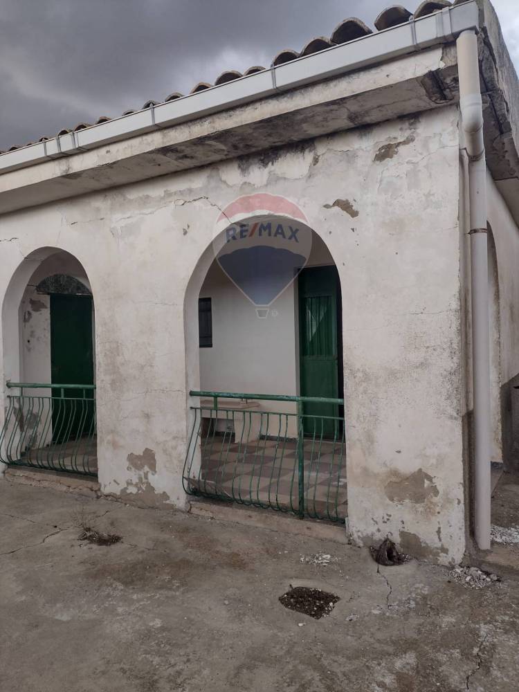 casa indipendente in vendita a Camporotondo Etneo