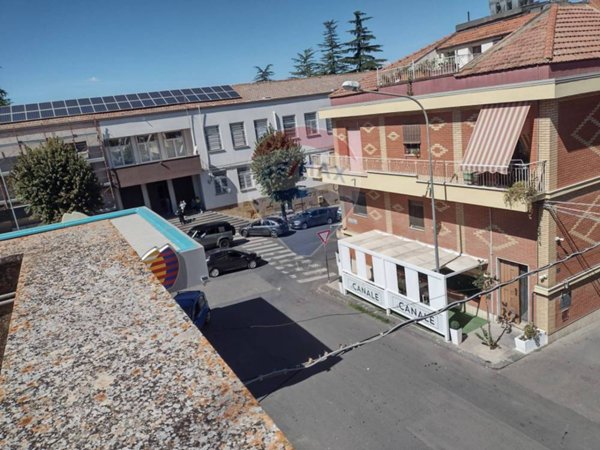 casa indipendente in vendita a Camporotondo Etneo in zona Centro Storico