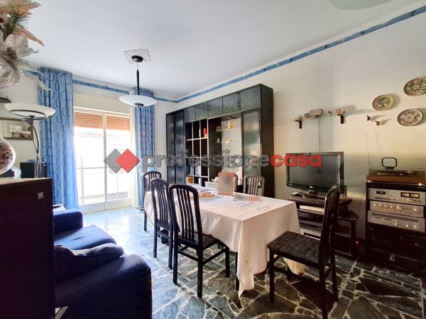 appartamento in vendita a Camporotondo Etneo in zona Centro Storico