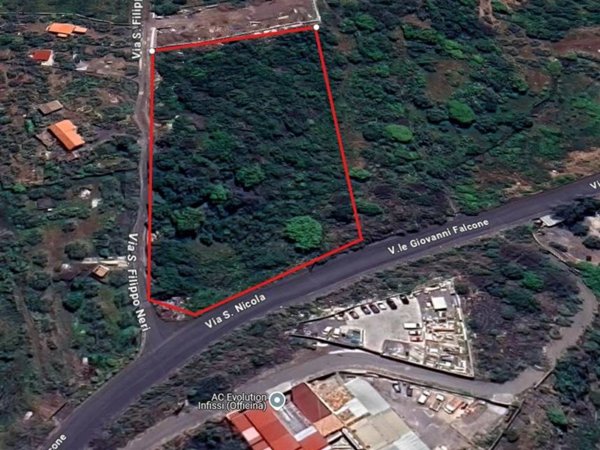 negozio in vendita a Camporotondo Etneo