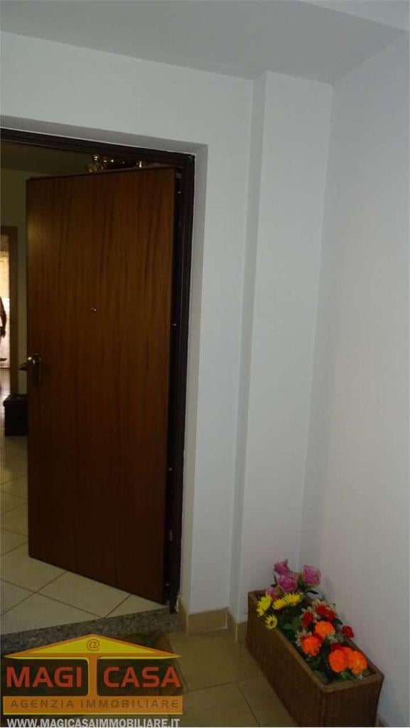 appartamento in vendita a Camporotondo Etneo