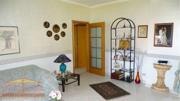 appartamento in vendita a Camporotondo Etneo in zona Centro Storico